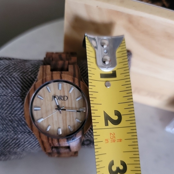 NWOT Jord wooden unisex watch in wooden box. Watch made of real wood. - Picture 11 of 12